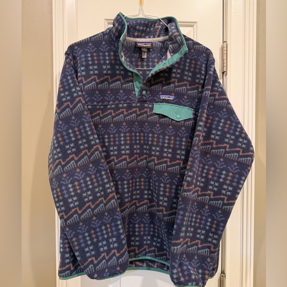 Patagonia Navy and Teal Geometric Fleece